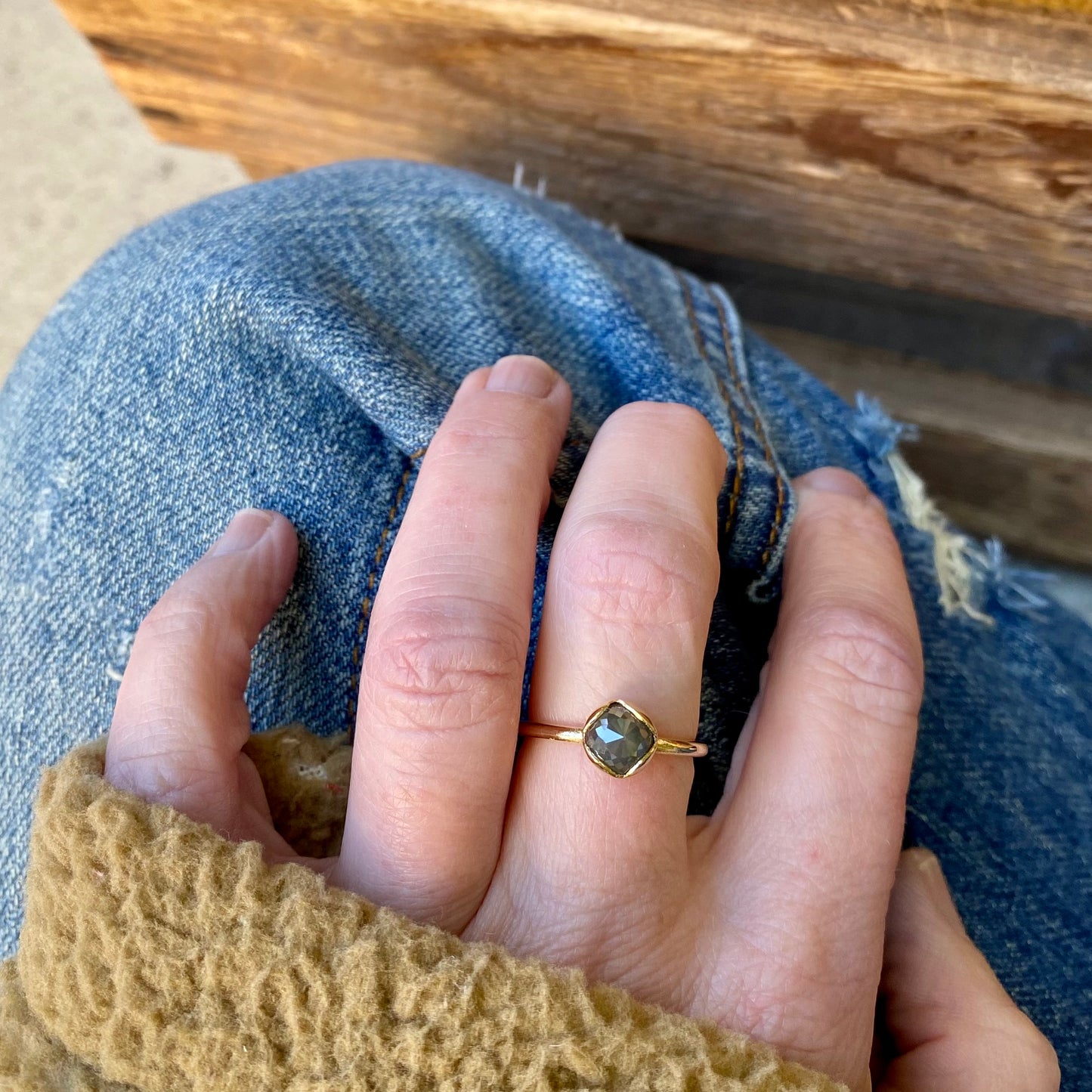 Round Grey Rose-cut Stacking Ring